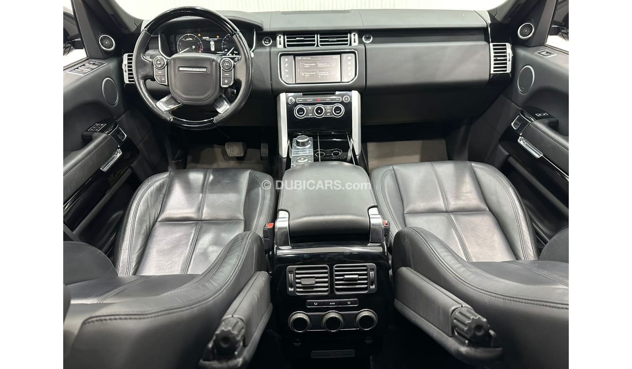 Land Rover Range Rover 2016 Range Rover Vogue SE V8, Full Service History, Warranty, GCC