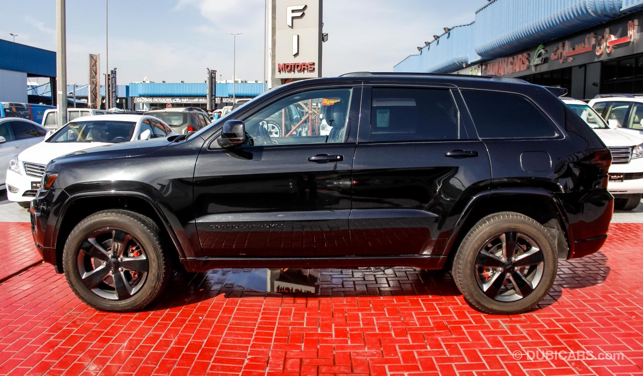 Jeep Grand Cherokee 5.7 L OVER LAND