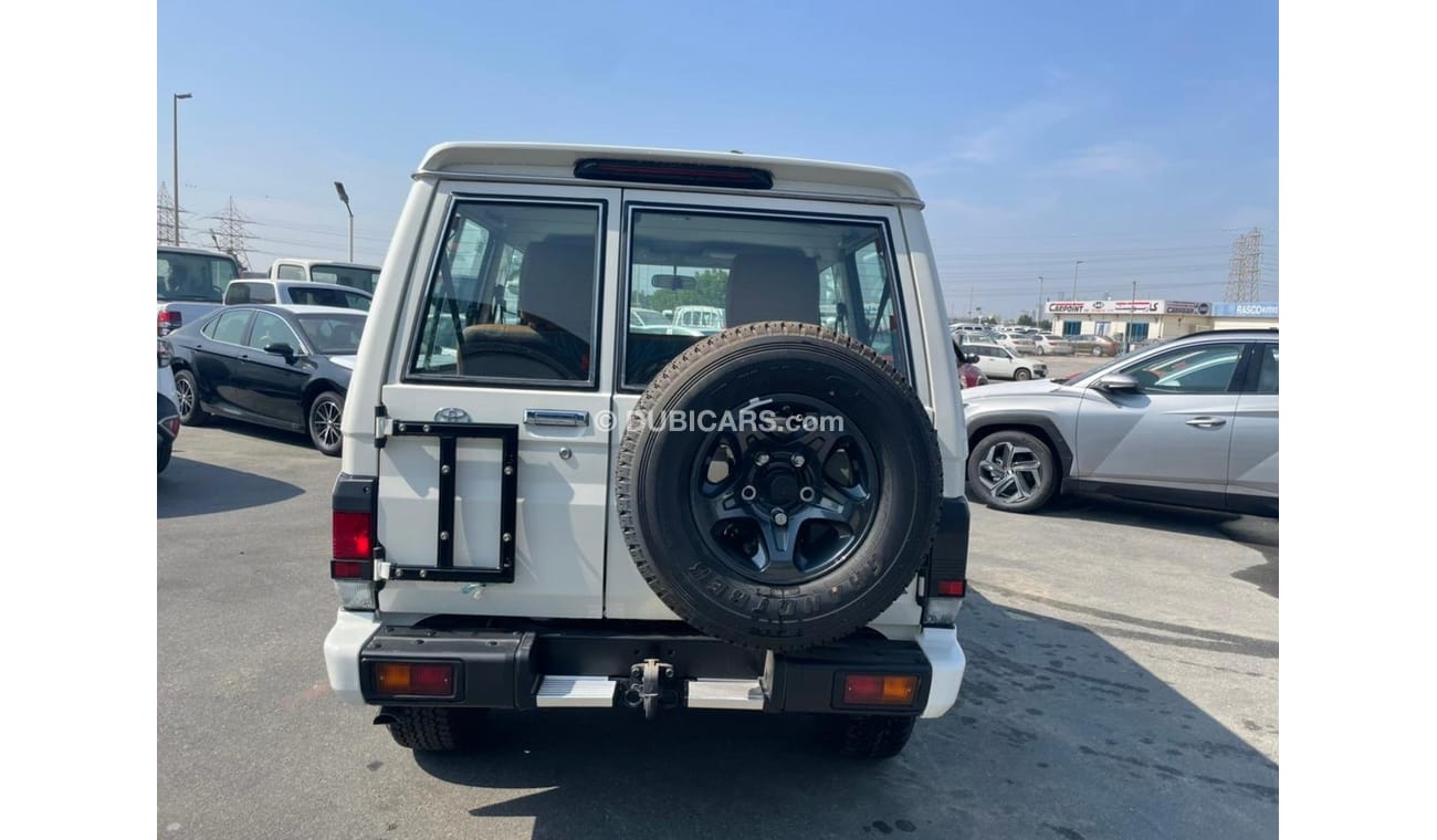 Toyota Land Cruiser 70