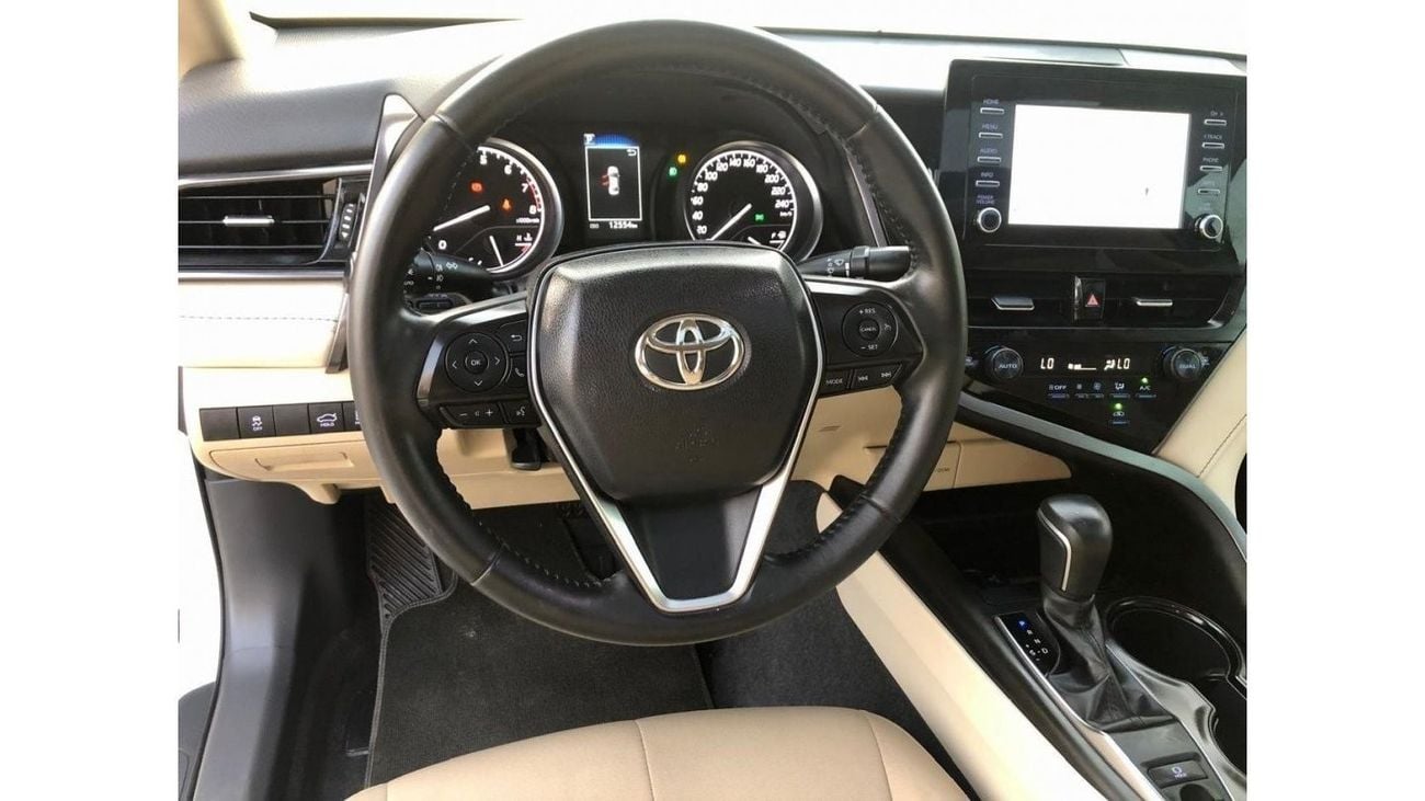 تويوتا كامري Toyota Camry 2023 - 2.5L V4- GCC, Full Option,Low mileage