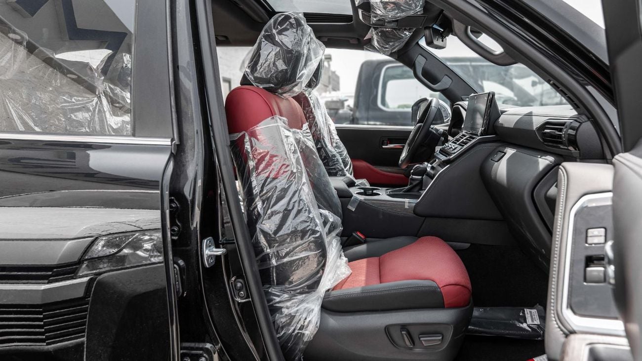 تويوتا لاند كروزر 2025 Toyota Land Cruiser VX 4.0L AT Petrol (Black-Red)