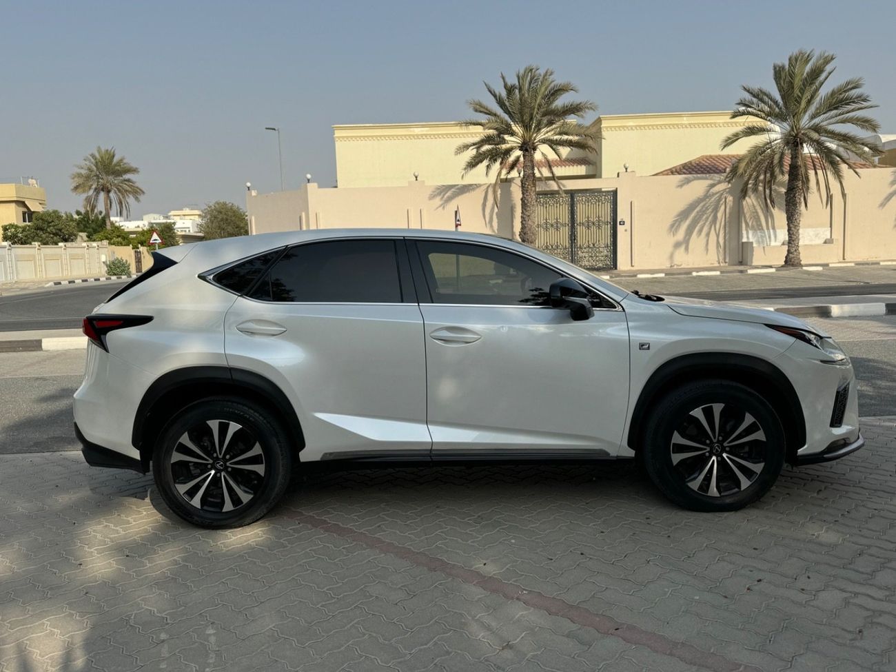 لكزس NX 300 F Sport Platinum 2.0L