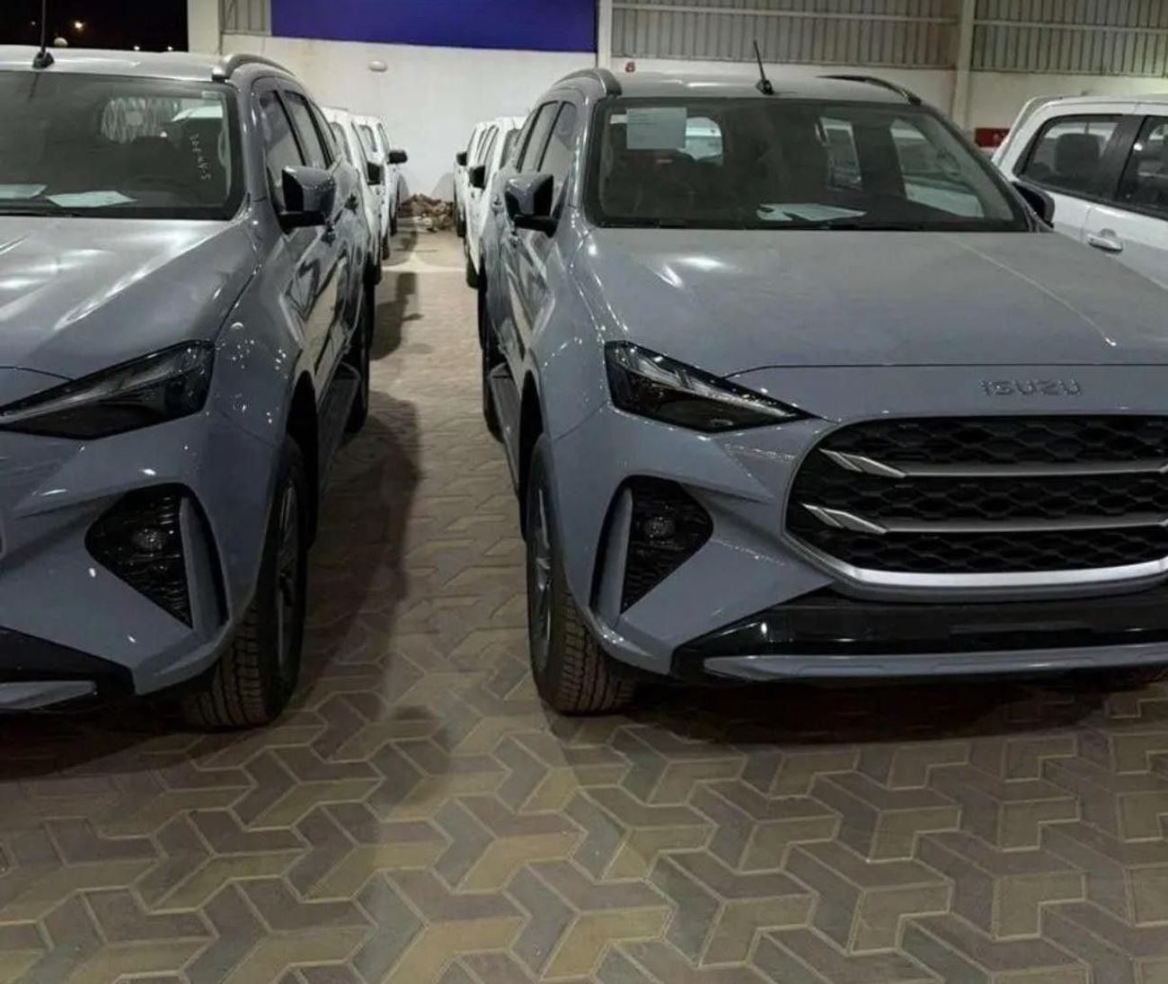 إيسوزو MU X إيسوزو MU-X 3.0L ديزل تيربو – فل أوبشن | متوفر الآن