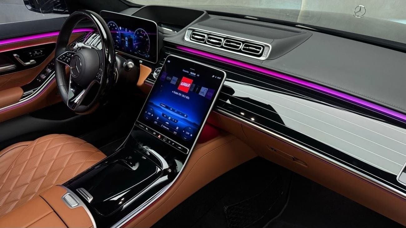 مرسيدس بنز S 580 2023 | GCC Specs | Full Options | Agency Warranty & Service | Low Mileage