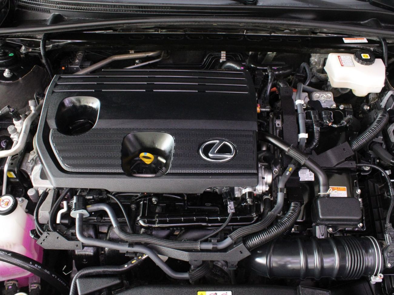 لكزس ES300h AlFuttaim warranty