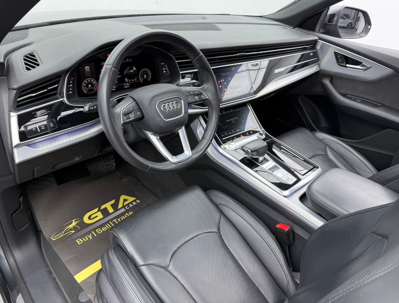 Audi Q8 55 TFSI quattro S-Line 3.0L (340 HP) 2019 Audi Q8 55 TFSI Quattro S-Line, Audi Service Pack, Warrant