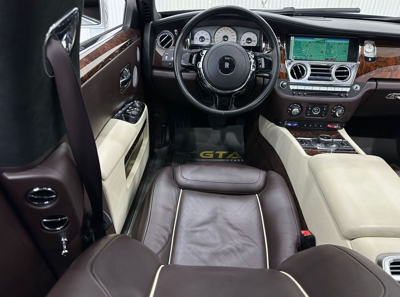 Rolls-Royce Ghost Std 2016 Rolls Royce Ghost, Service History, Full Options, Excellent Condition, GCC