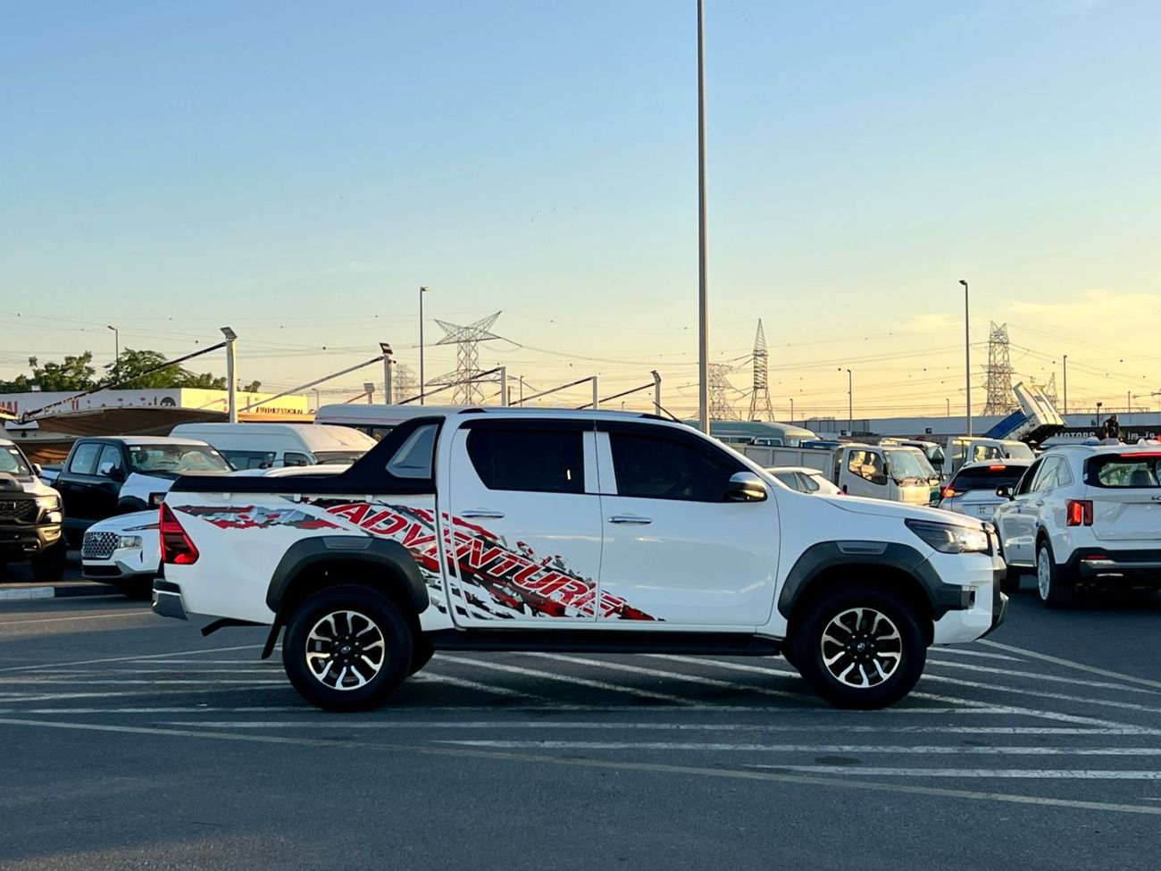 تويوتا هيلوكس 2019 Toyota Hilux GL Advanture Modified - 2.7L V4 - AWD 4x4- 360* CAM - Push Start - Patrol -