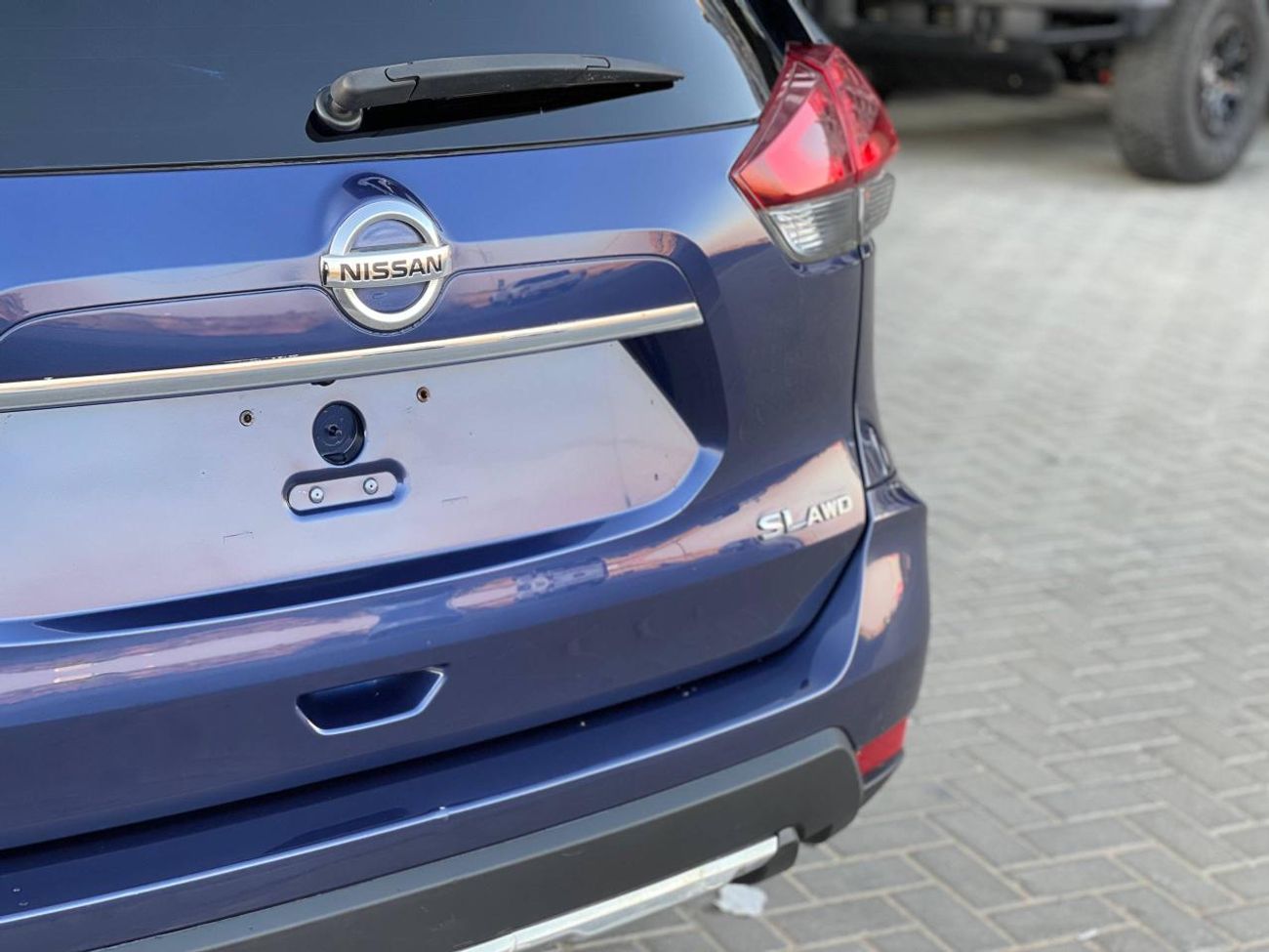 نيسان روج SL / AWD / 2.5 V4 / فتحة سقف بانورامية / كاميرا 360 درجة / رادار / نظام صوت BOSE