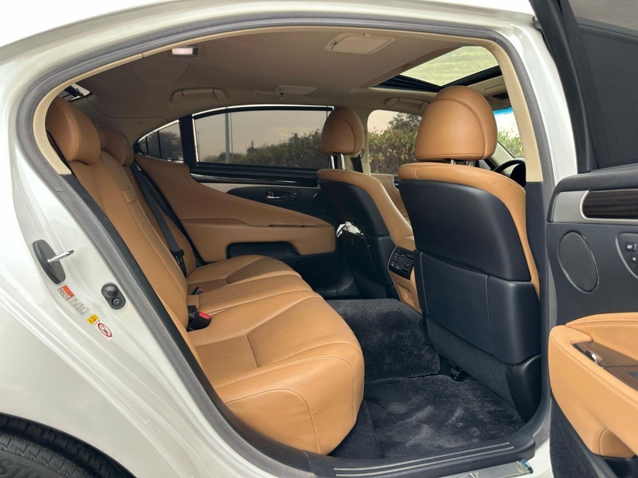 لكزس LS 460 Platinum LWB 4st 4.6L