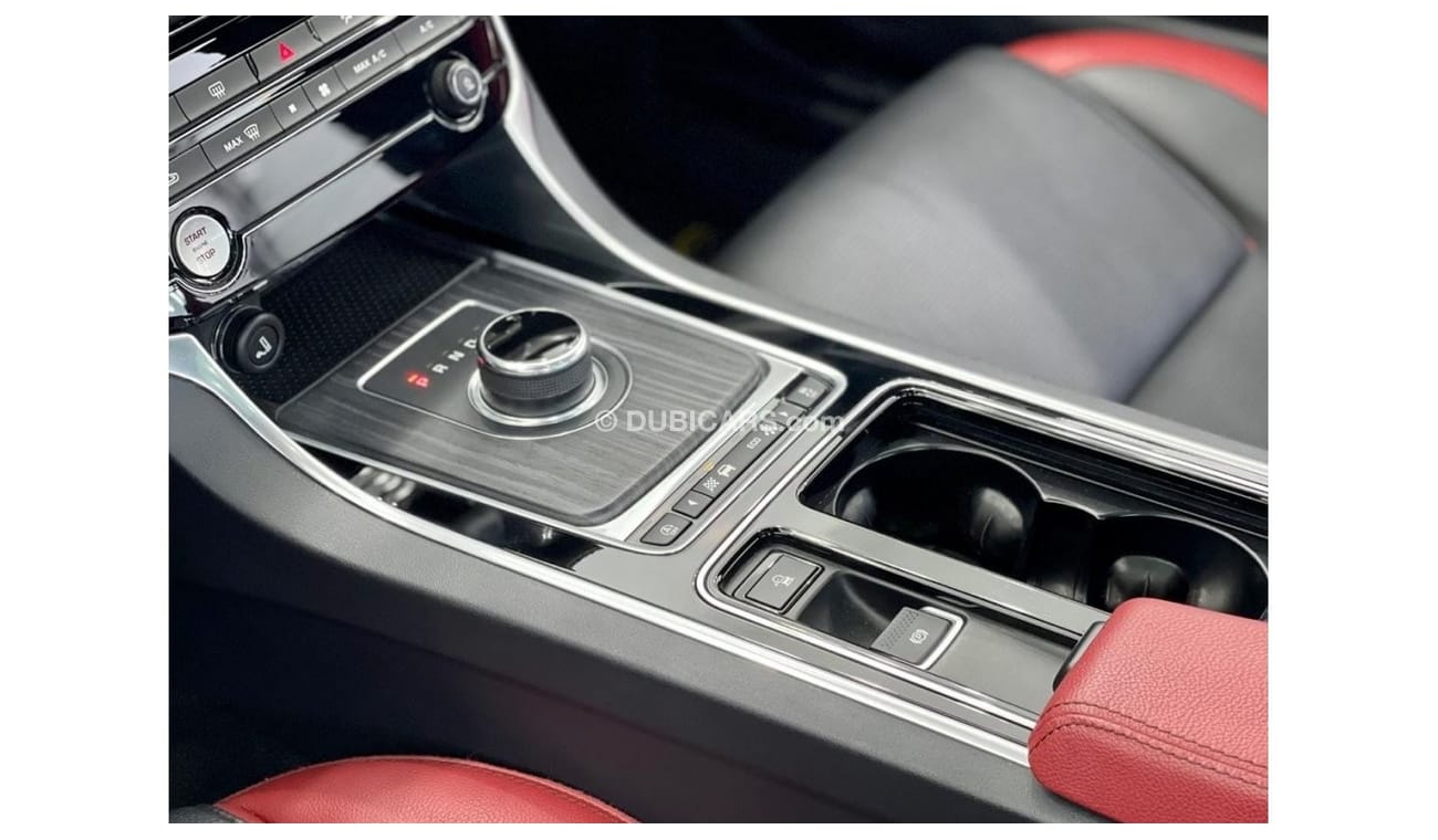 Jaguar XF S S 2018 Jaguar XF S V6, 2023 Jaguar Warranty + Service Package, Very Low KMs, GCC