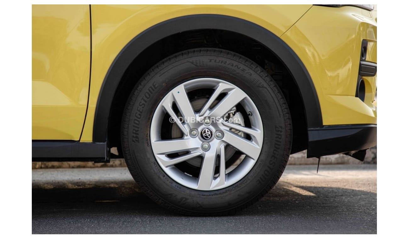 Toyota Raize 2023 Toyota Raize 1.0Turbo E P A/T - Yellow inside black