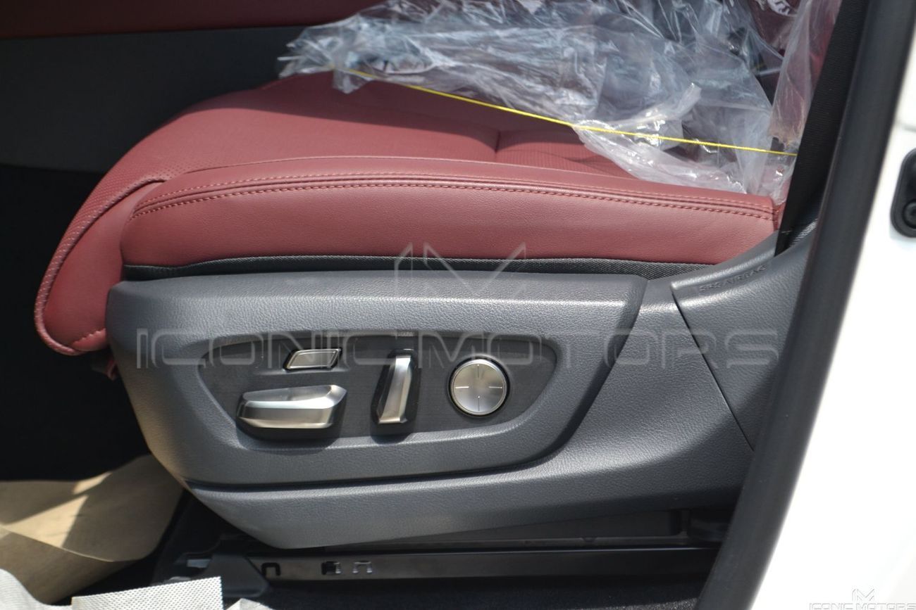 Lexus LX 700h Signature