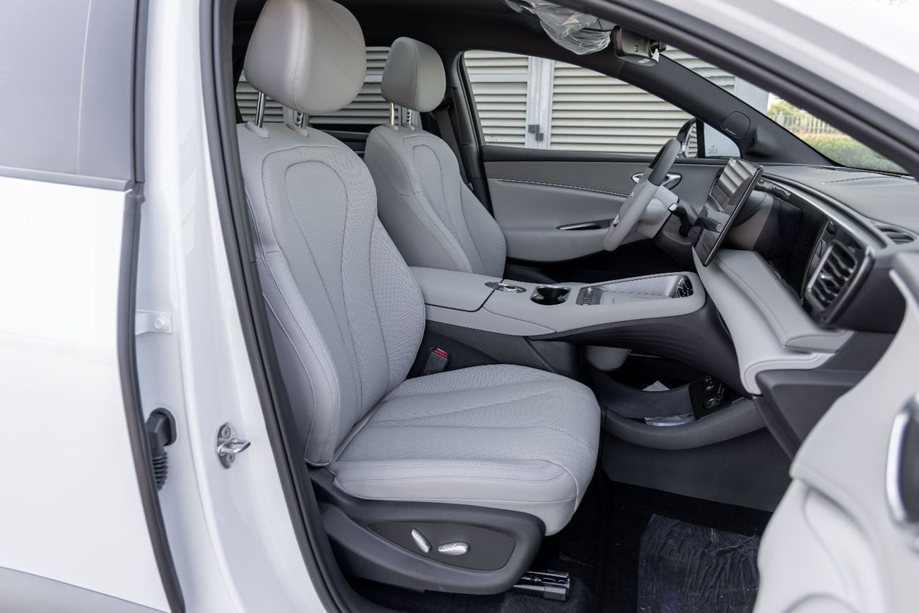 بي واي دي سيليون 06 BYD Sealion 06 DM-I 170KM - 2025 (Export)