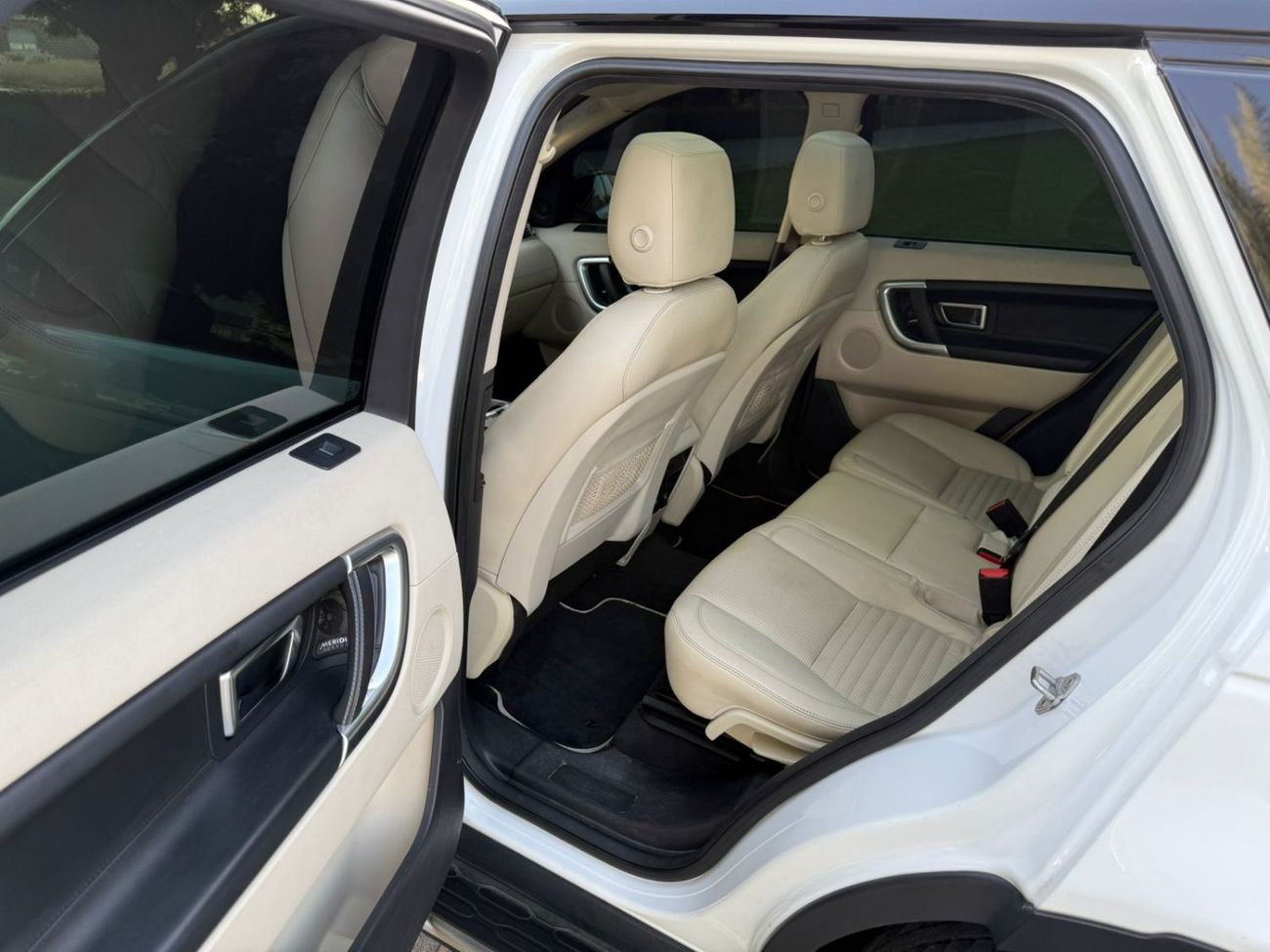 لاند روفر دسكفري