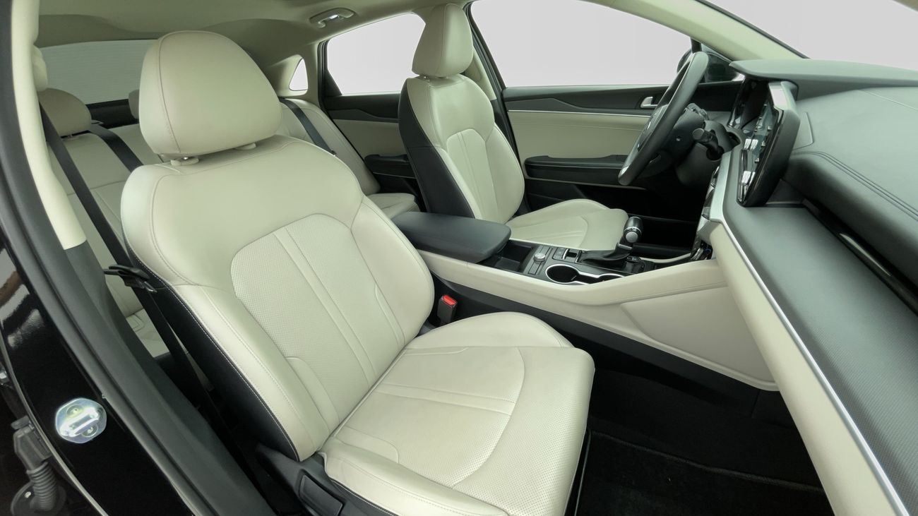 كيا K5 EX 2.5 | بدون دفعة مقدمة | اختبار القيادة في المنزل