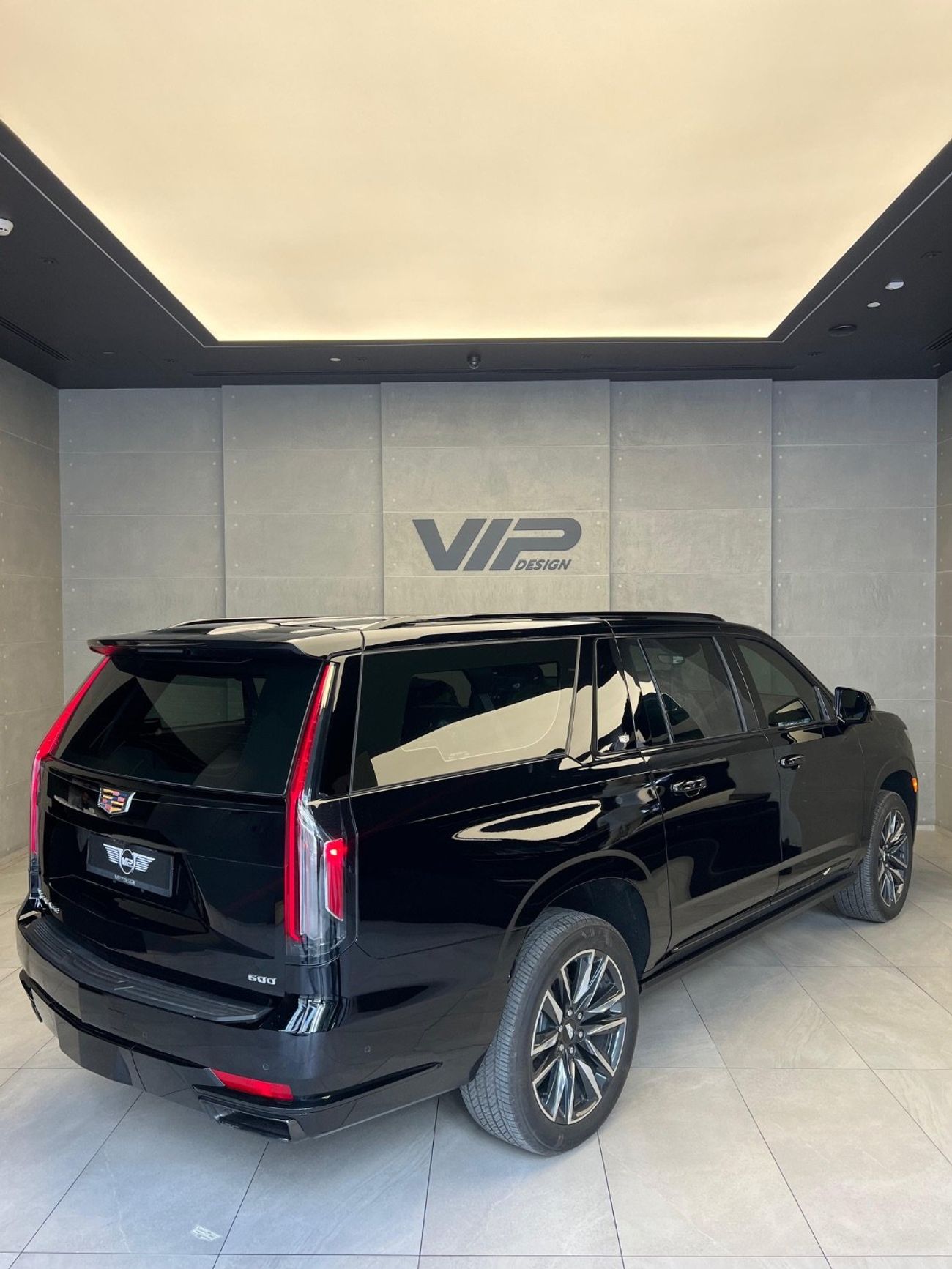 Cadillac Escalade Sport Platinum 6.2L 4WD