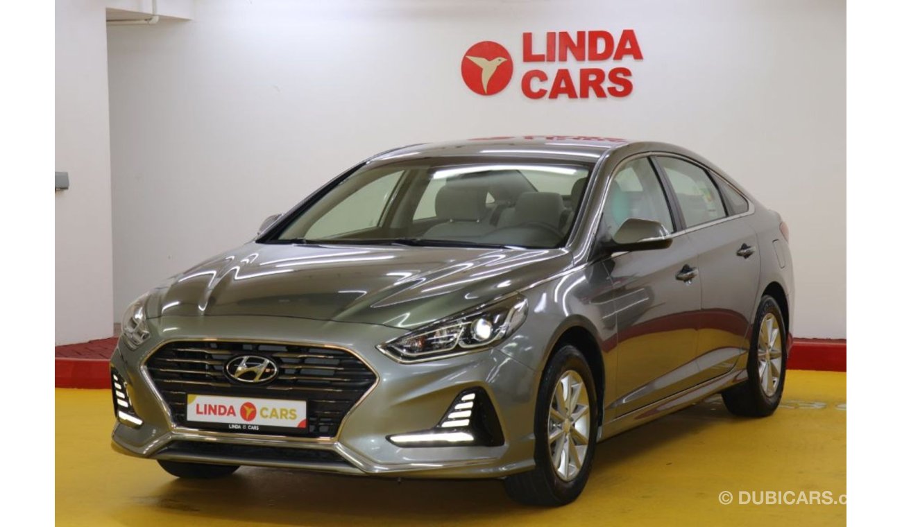 هيونداي سوناتا Hyundai Sonata 2018 GCC under Agency Warranty with Zero Down-Payment.