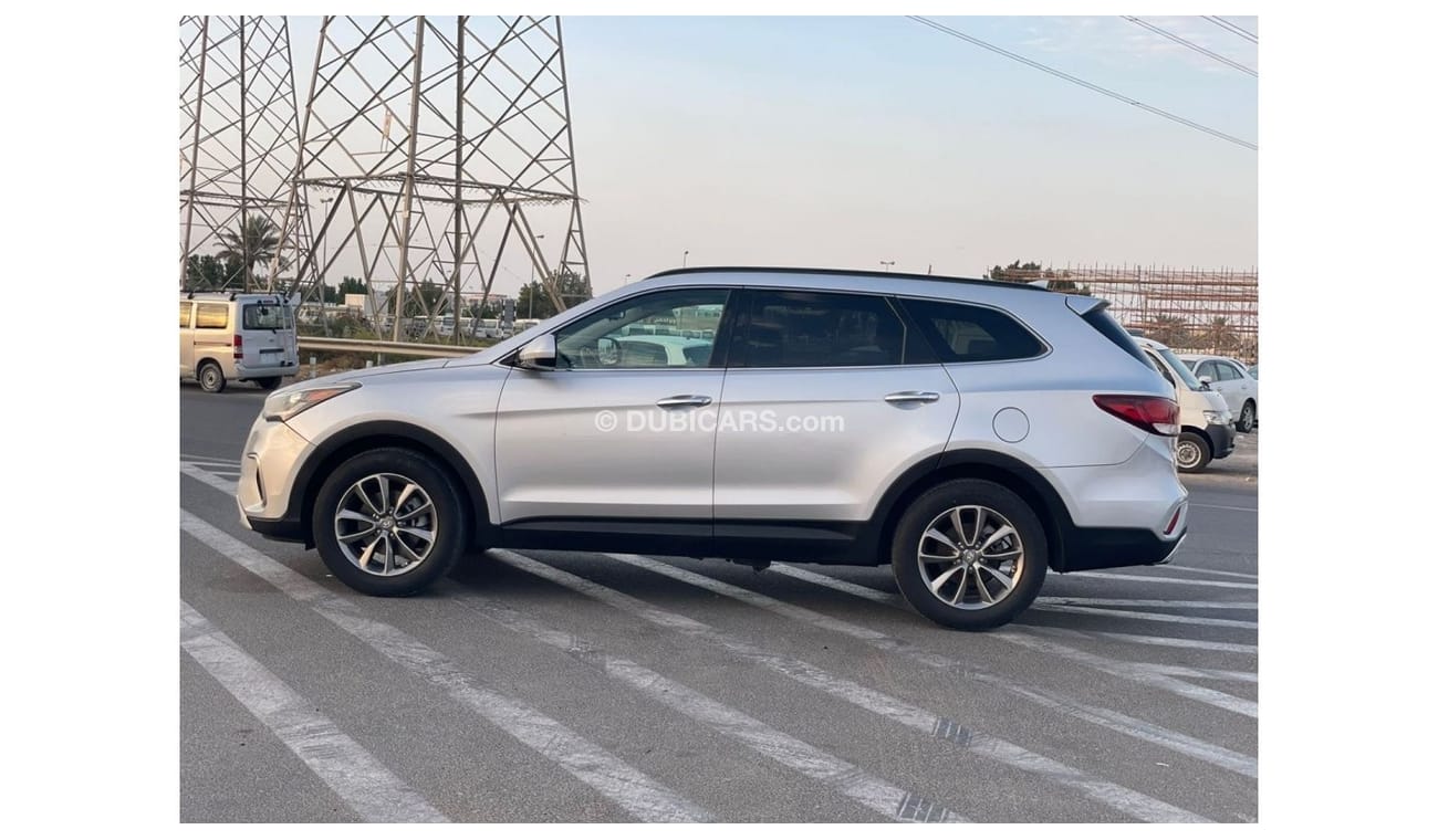 Hyundai Grand Santa Fe *Offer*2017 Hyundai Santa Fe Grand 7 Seater / EXPORT ONLY / فقط للتصدير