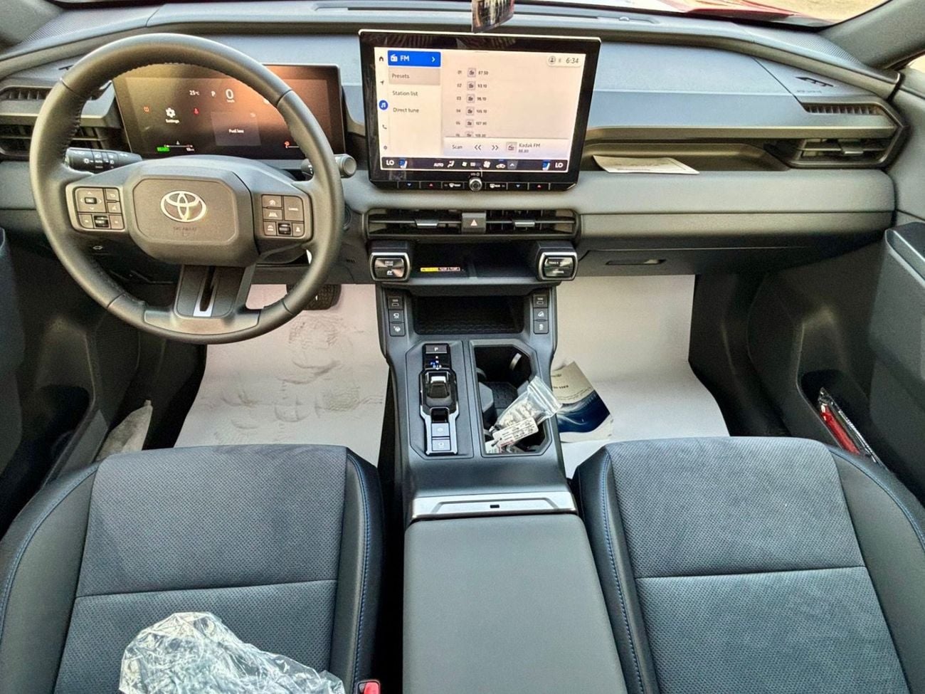 تويوتا راف ٤ VXR HEV