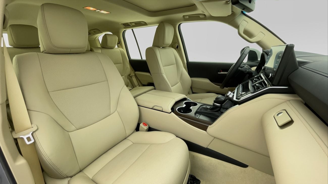 تويوتا لاند كروزر GXR 4 | بدون دفعة مقدمة | اختبار القيادة في المنزل