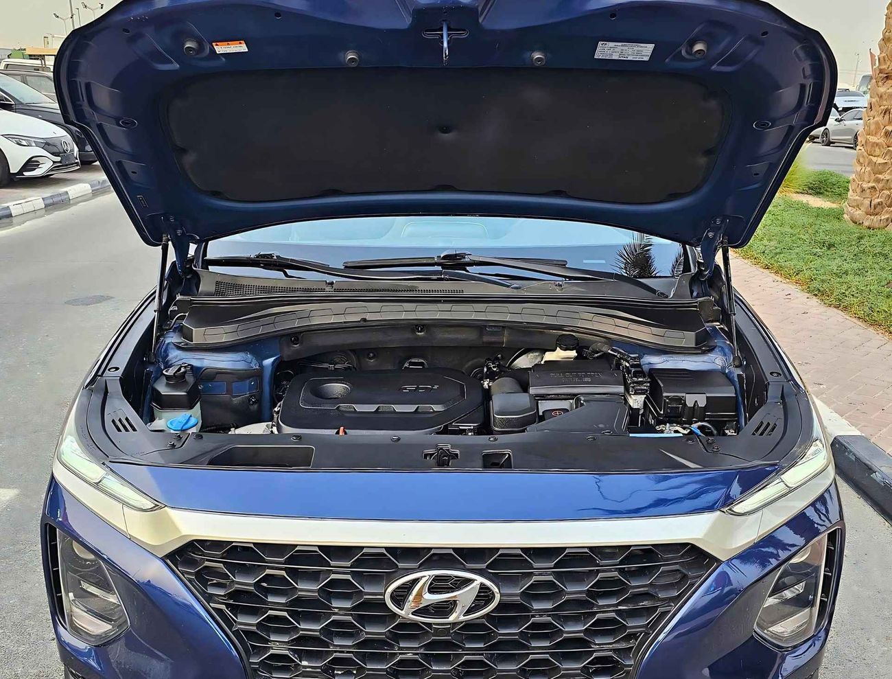 Hyundai Santa Fe SE/ RADAR/ LANE ASSIST/ LEATHER SEATS/ DVD CAMERA/ EXPORT ONLY / LOT# 35098