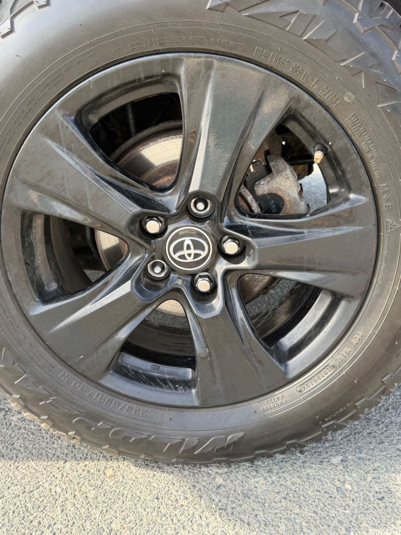 Toyota RAV4 2020 Toyota RAV4 XLE 4x4 Full option 2.5L