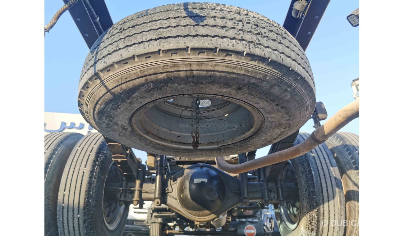 Mitsubishi Fuso Canter 4.0L DIESEL, 16" TYRES, MANUAL GEAR BOX, FRONT A/C, DUAL BATTERY (LOT # 8466)