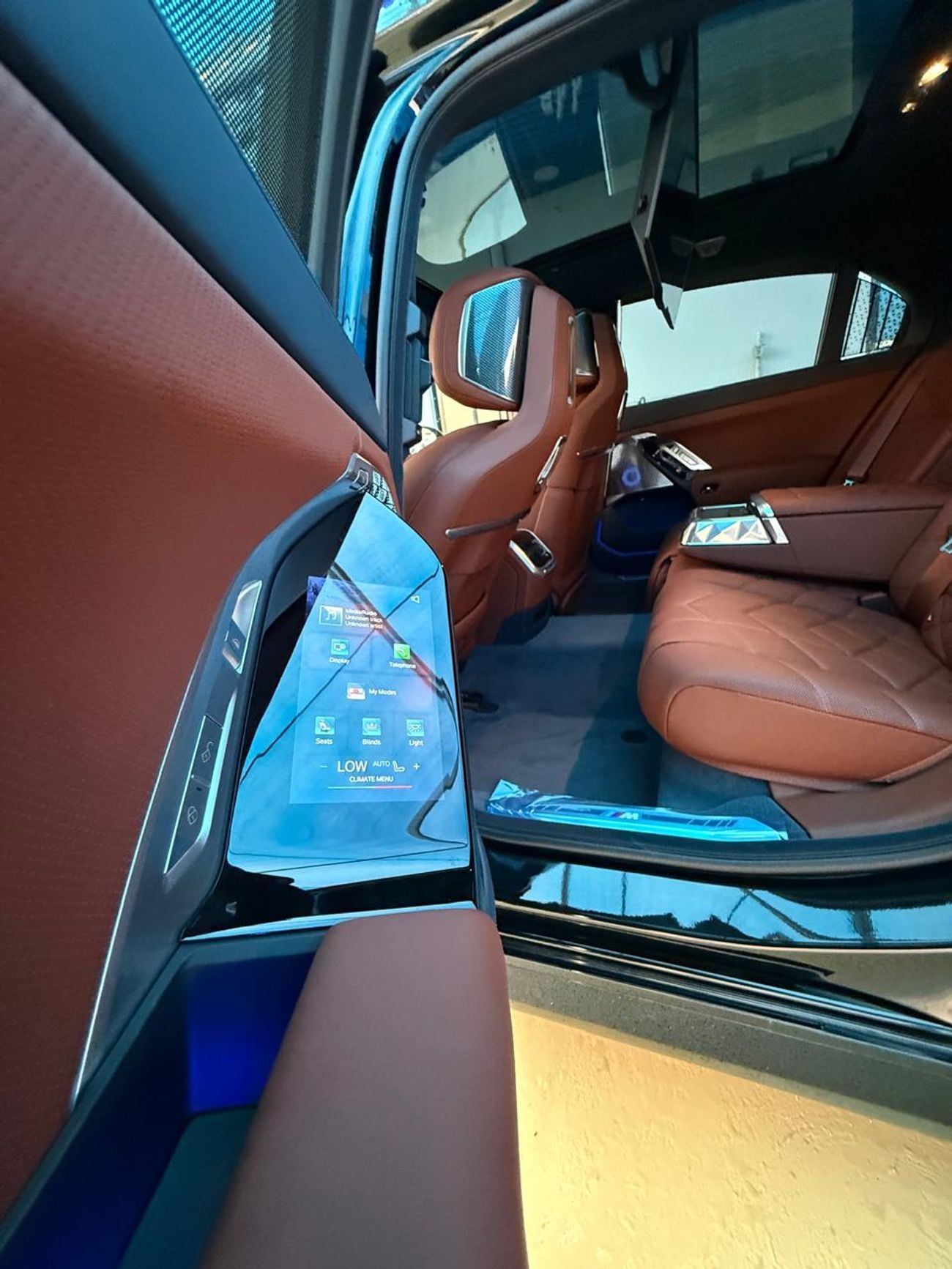 بي أم دبليو 760i BMW 760i XDRIVE