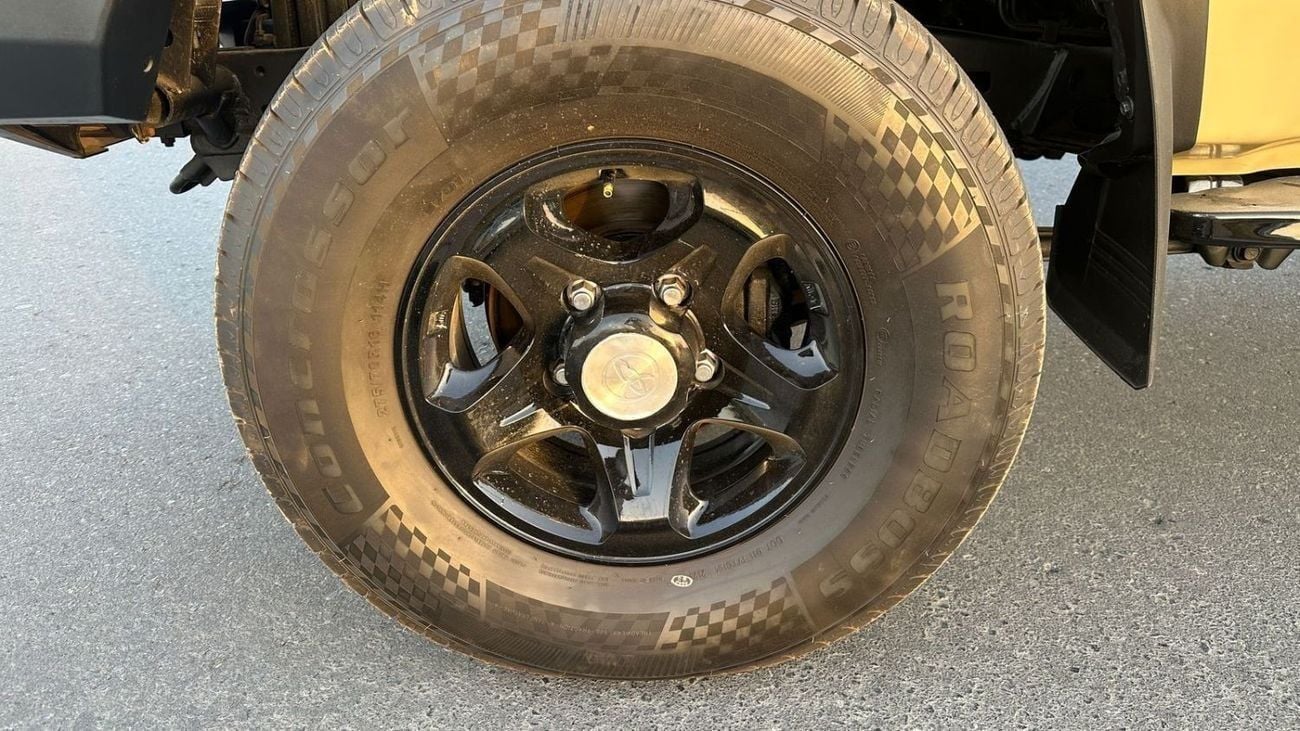 Toyota Land Cruiser 70 LC70 4.5 DIESEL MANUAL V8