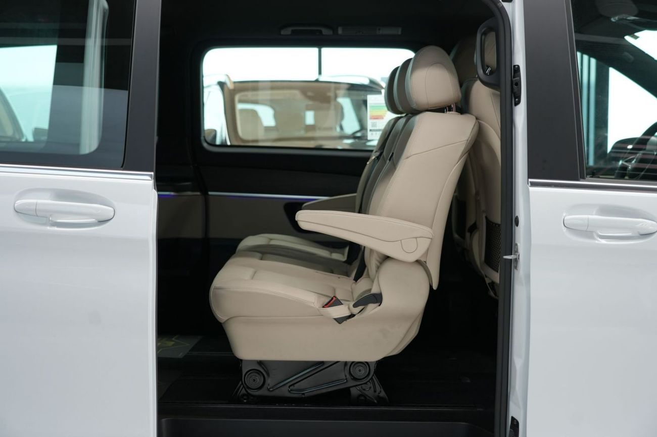 مرسيدس بنز V 300 Mercede-Benz V 300 AVANTGARDE | 2026 GCC 0km | Agency Warranty | 360 View | 64 colors Ambeint Lights