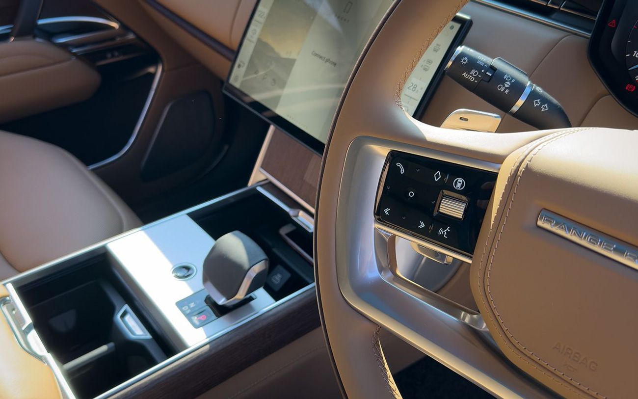 لاند روفر رينج روفر Autobiography 3.0L P460e LWB Right Hand Drive