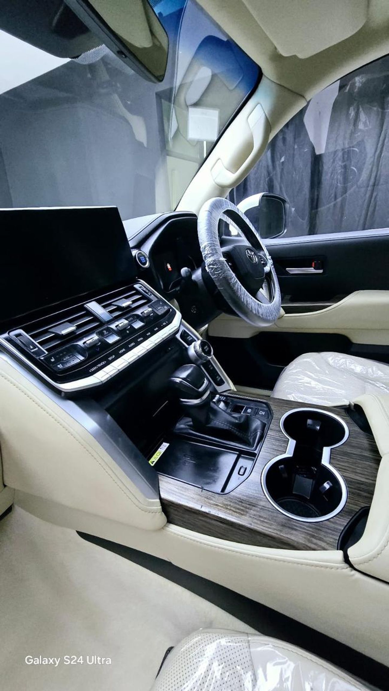 Toyota Land Cruiser VX 3.3L