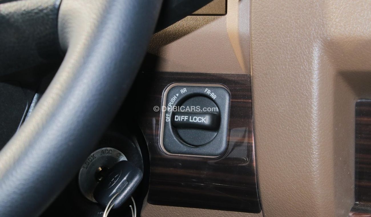 Toyota Land Cruiser Pick Up