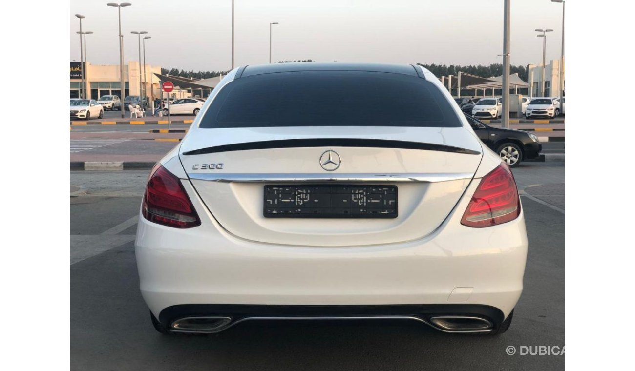 مرسيدس بنز C 300 مرسيدس c300-موديل 2016-وارد -حساسات -نفيكشن-شاشة -فتحة سقف-تبريد وتسخين مقاعد