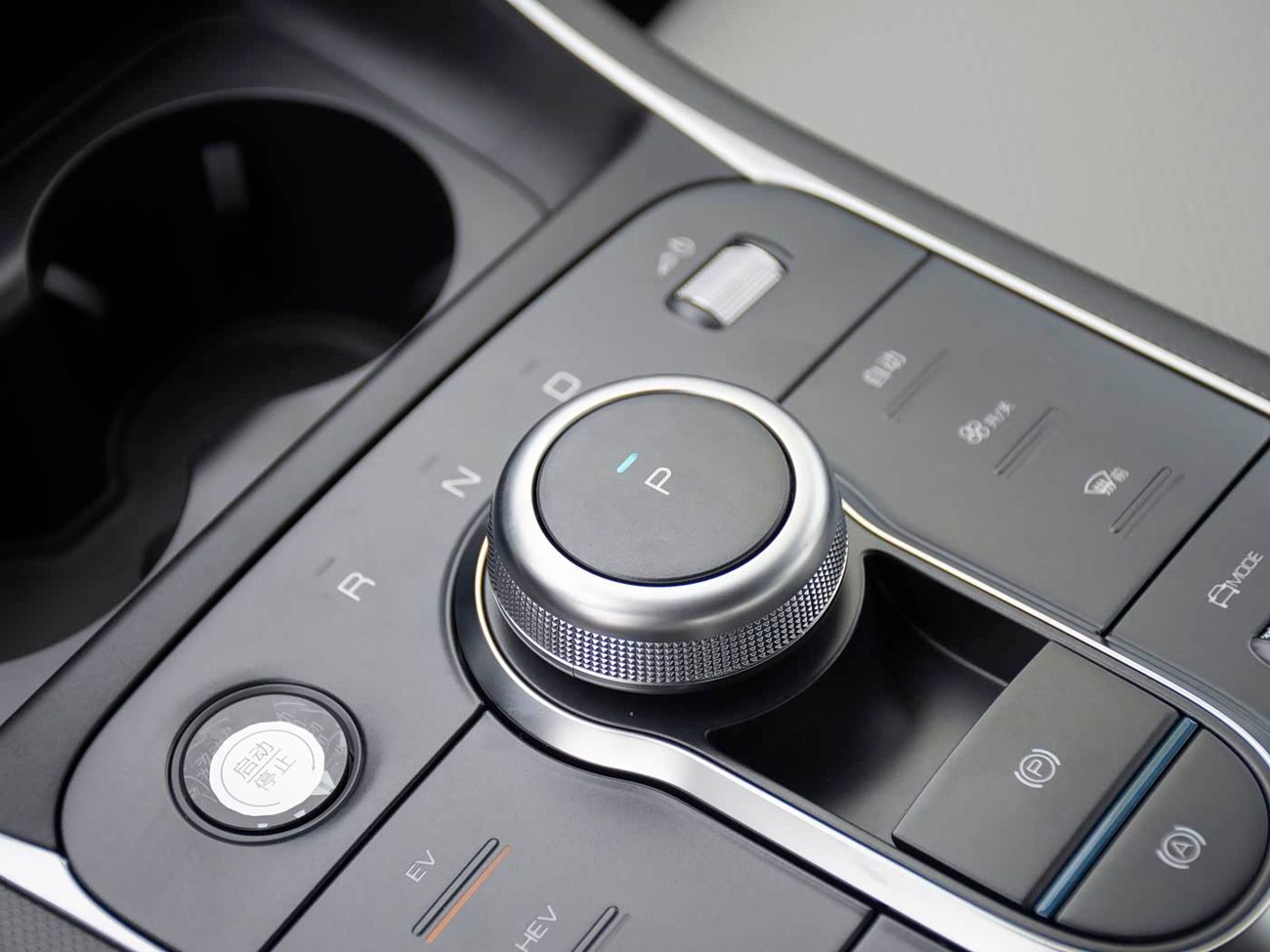 بي واي دي ديسترويار 05 Luxury