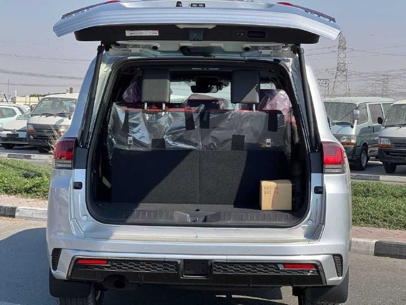 Toyota Land Cruiser VXR 3.3L DSL A/T // 2025 // FULL OPTION WITH RADAR , 360 CAMERA , LEATHER & POWER & COOLING SEATS //