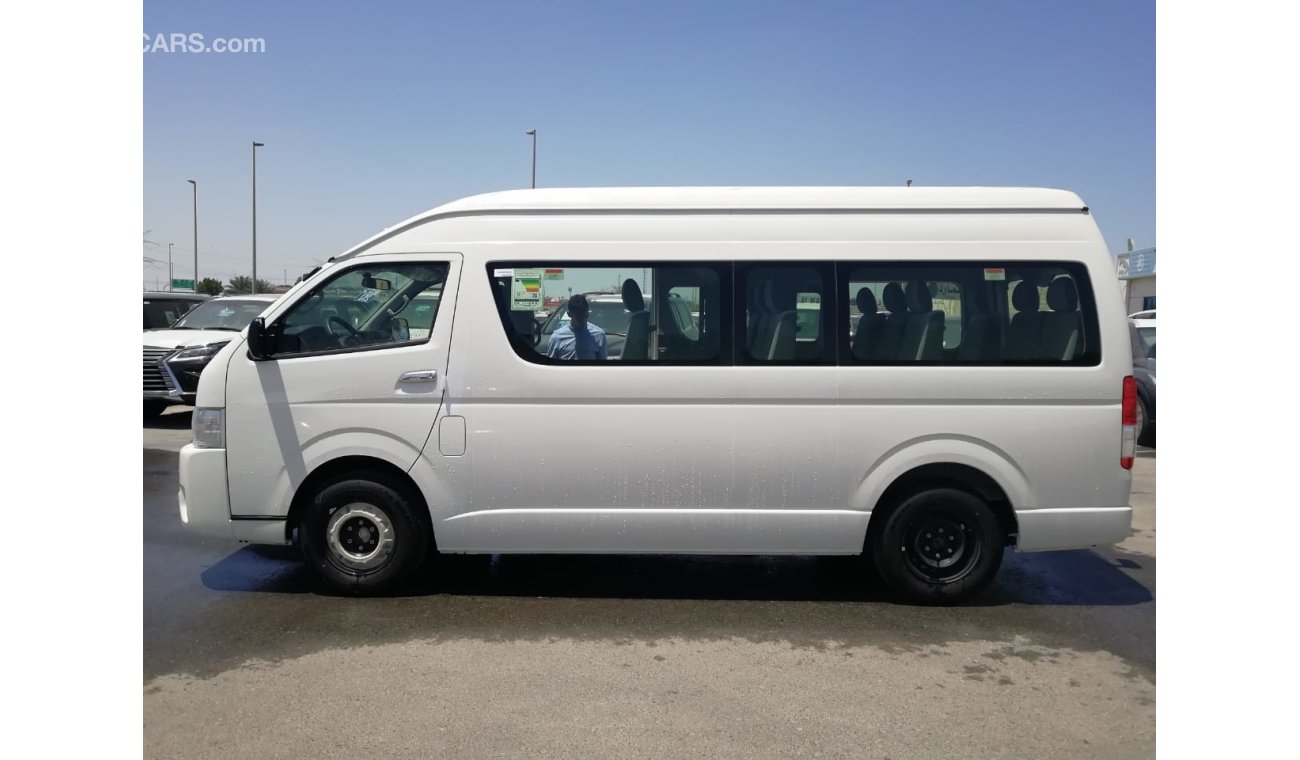 Toyota Hiace 2.7L Petrol Full Options 13 Seats