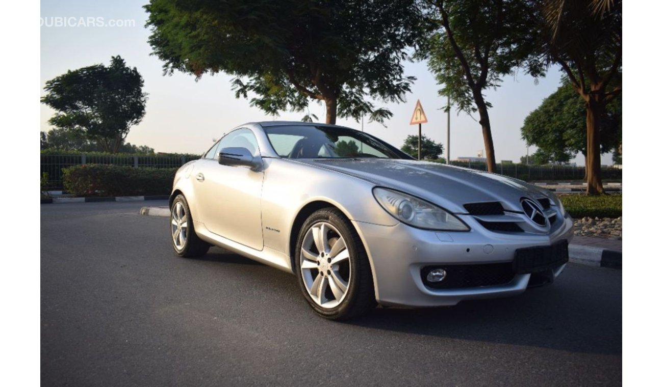 Mercedes-Benz SLK 200 2009  GCC SPECS HARD TOP CONVERTIBLE