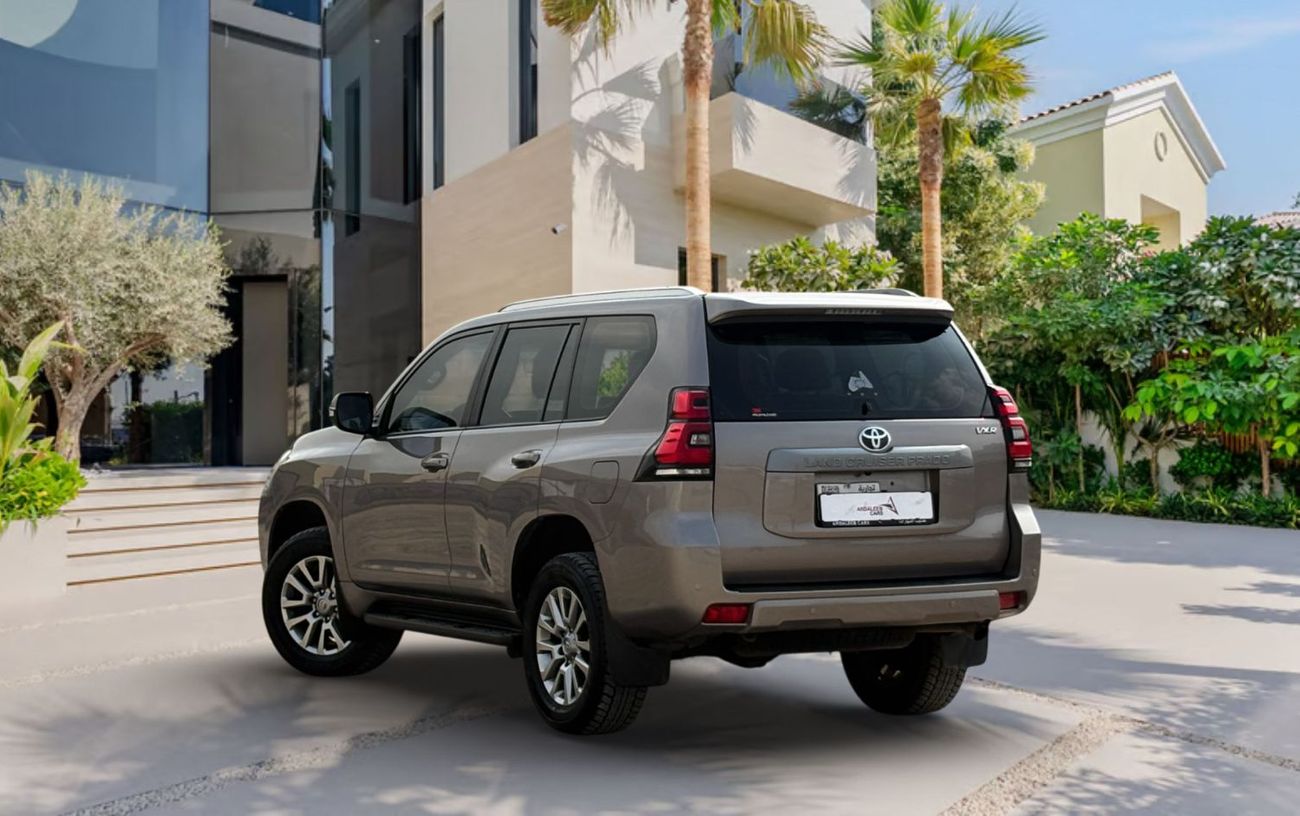 Toyota Prado VXR 2.7L 4WD VXR 2.7L A/T | 2019 | GCC SPECS | ORIGINAL PAINT | AED 2,150 per month