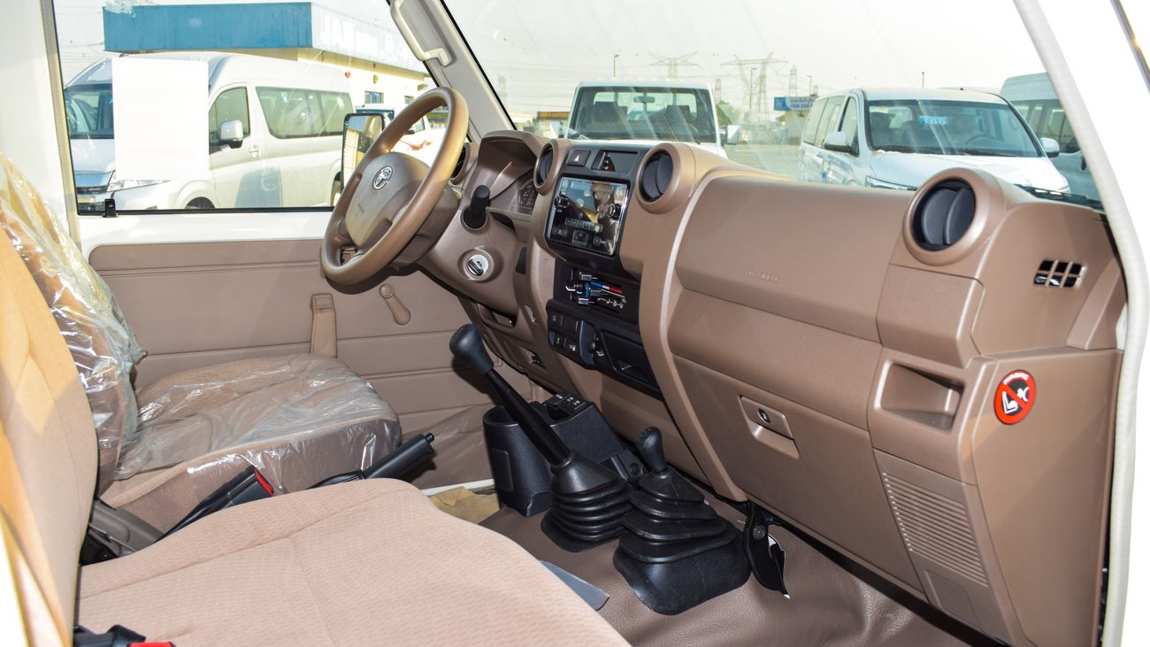 Toyota Land Cruiser 70 4.0 V6