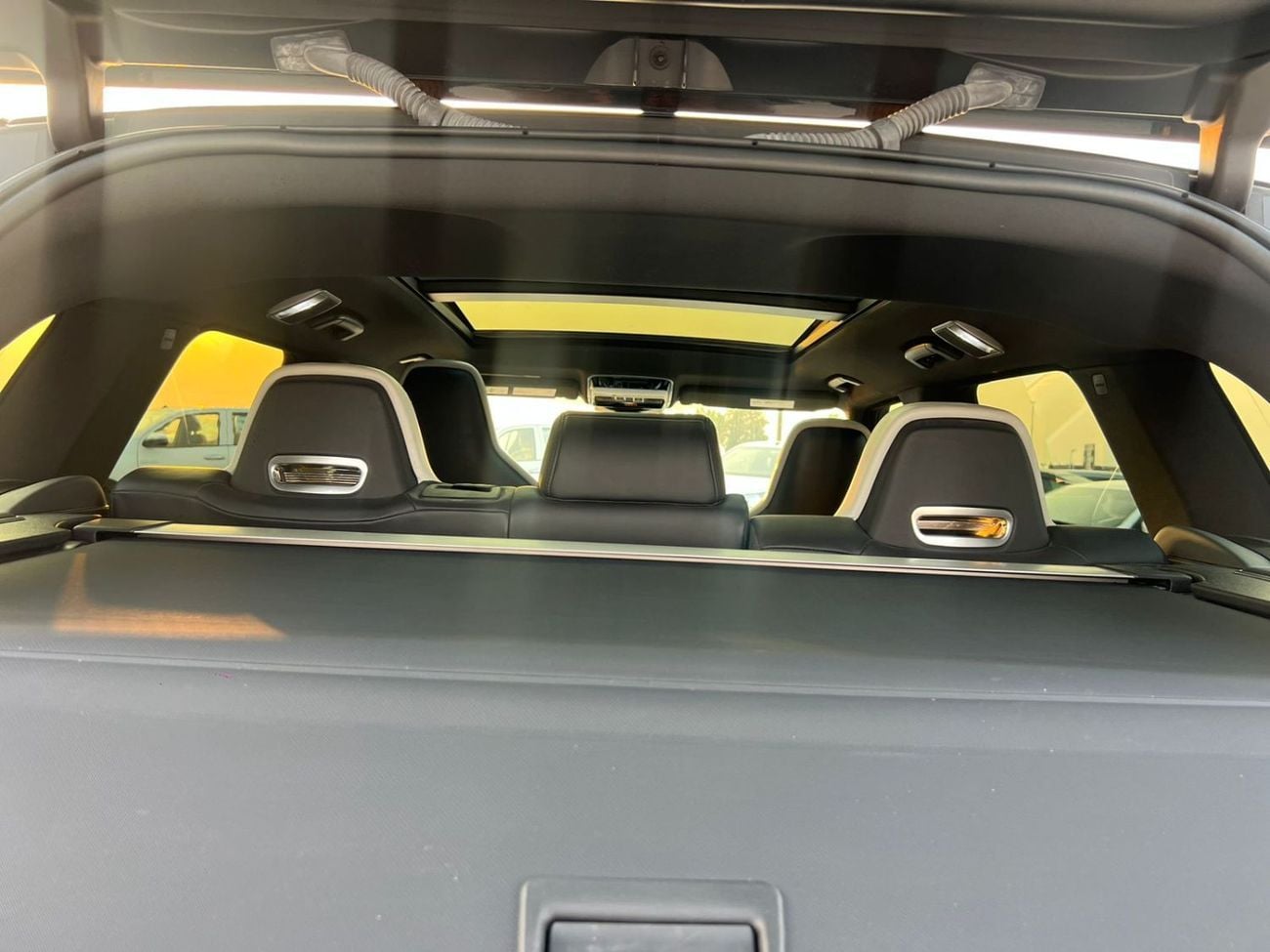 لاند روفر رينج روفر سبورت 2019 Land Rover - Range Rover Sport SVR 5.0L V8 AWD Panoramic- Clean Title - Full Option - Very Well