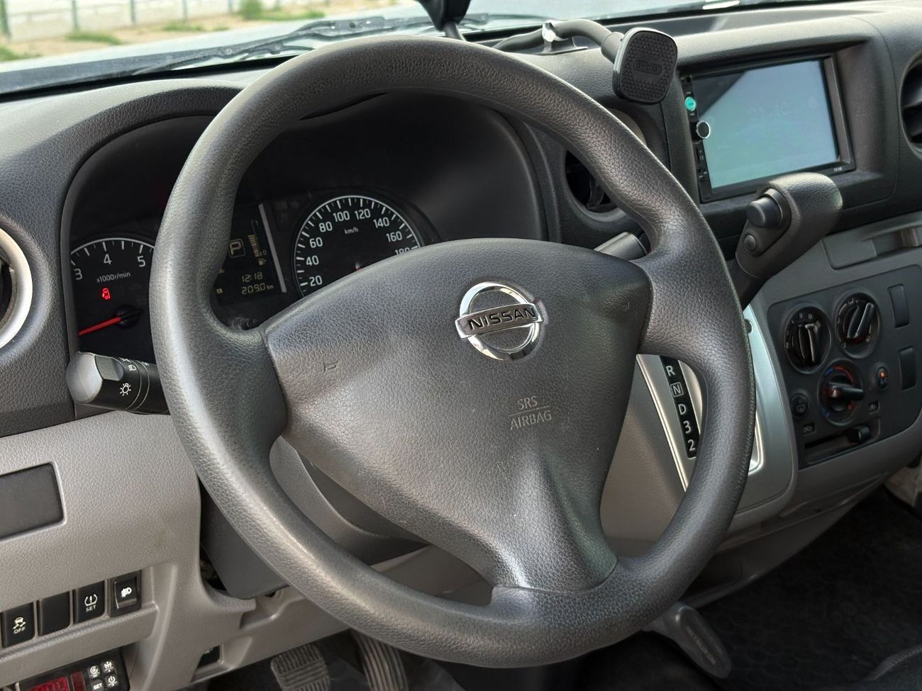 Nissan Urvan 3-Seater Automatic (5-Door)