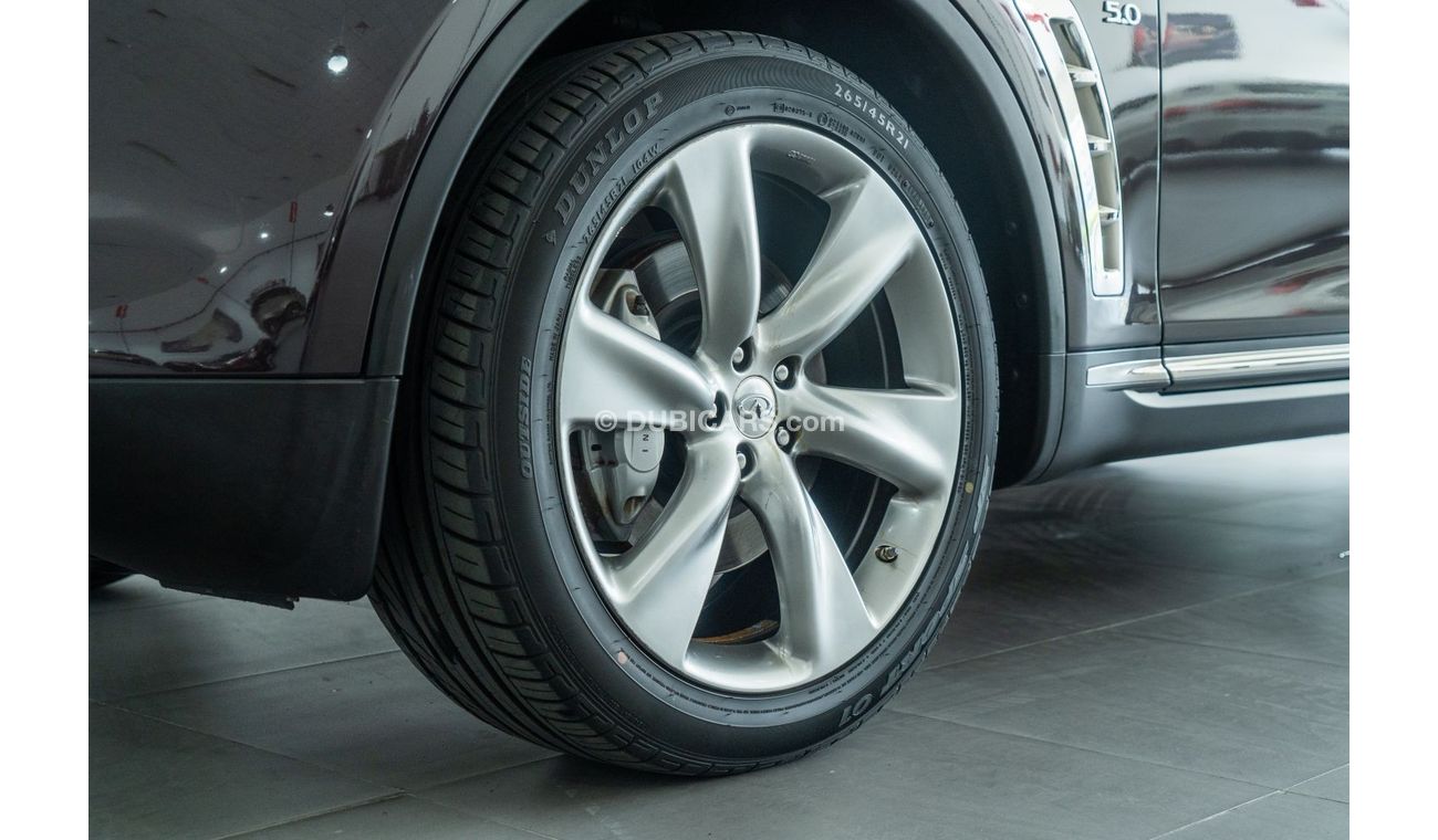 Infiniti QX70 2016 Infiniti QX70S 5.0L V8 Full Option / Full-Service History