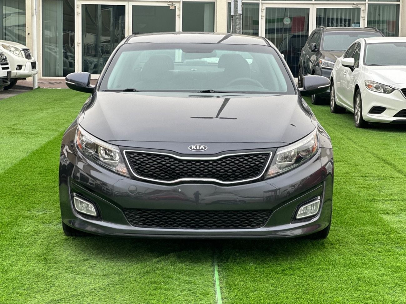 كيا أوبتيما EX موديل 2015 حاله ممتازه من الداخل والخارج