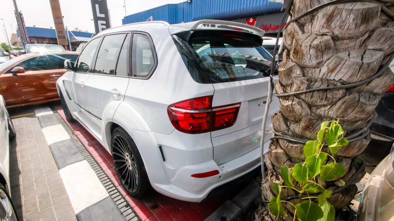 BMW X5 4.4i Hamman Body Kit