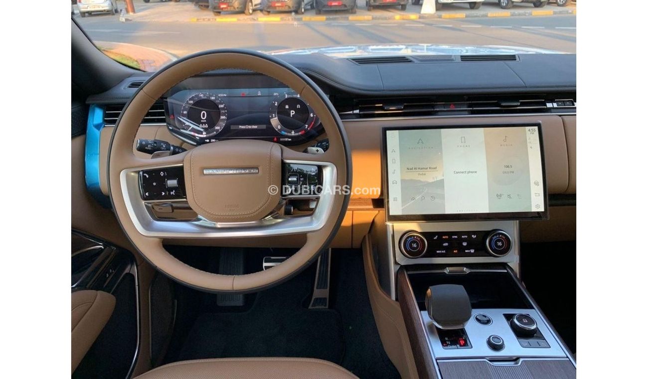 Land Rover Range Rover GCC SPEC UNDER WARRANTY AND SERVICE CONTRACT