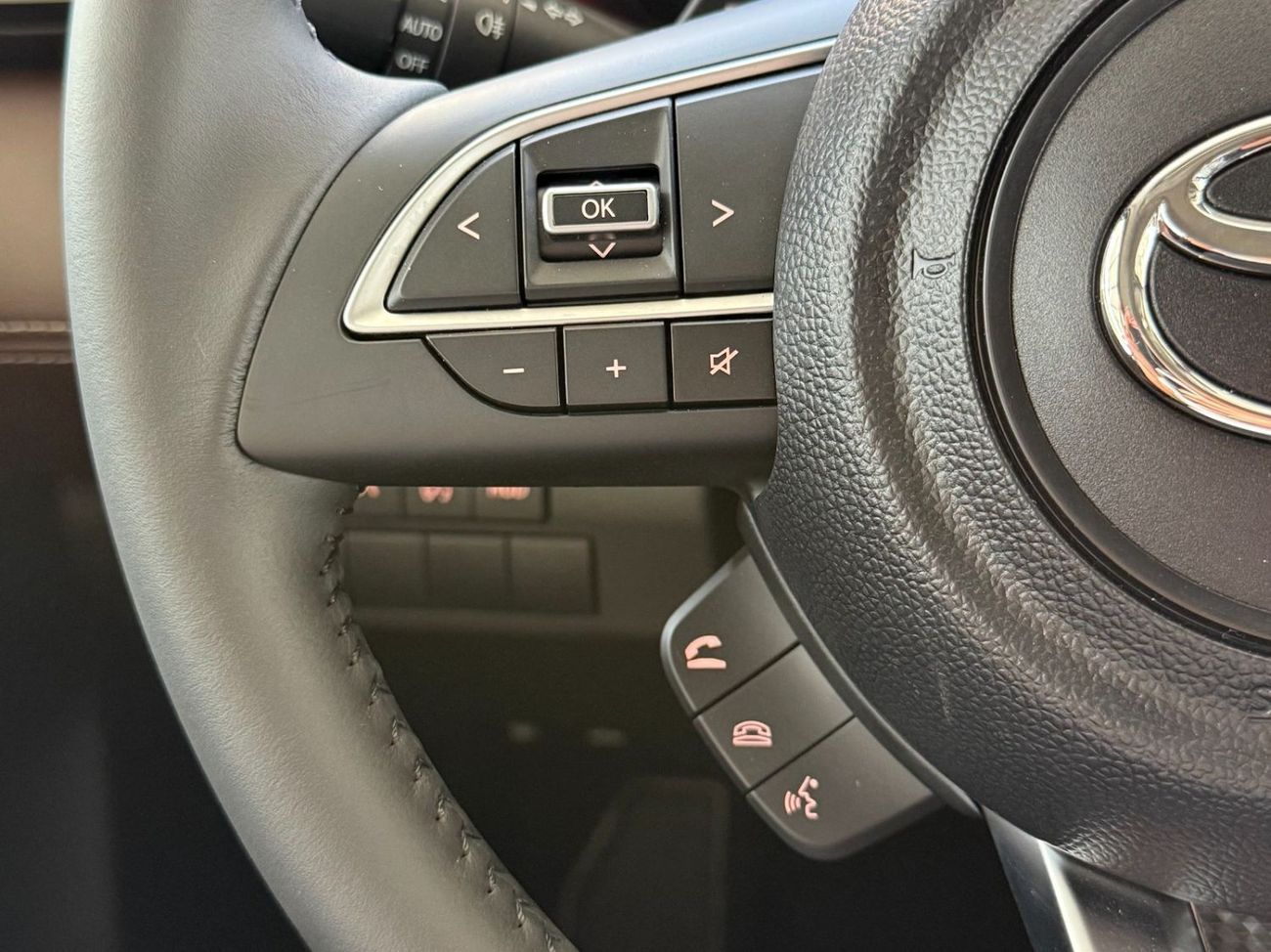 تويوتا أوربان كروزر URBAN CRUISER GLX 1.5 PANORAMA **EXPORT ONLY**التصدير فقط خارج الخليج***