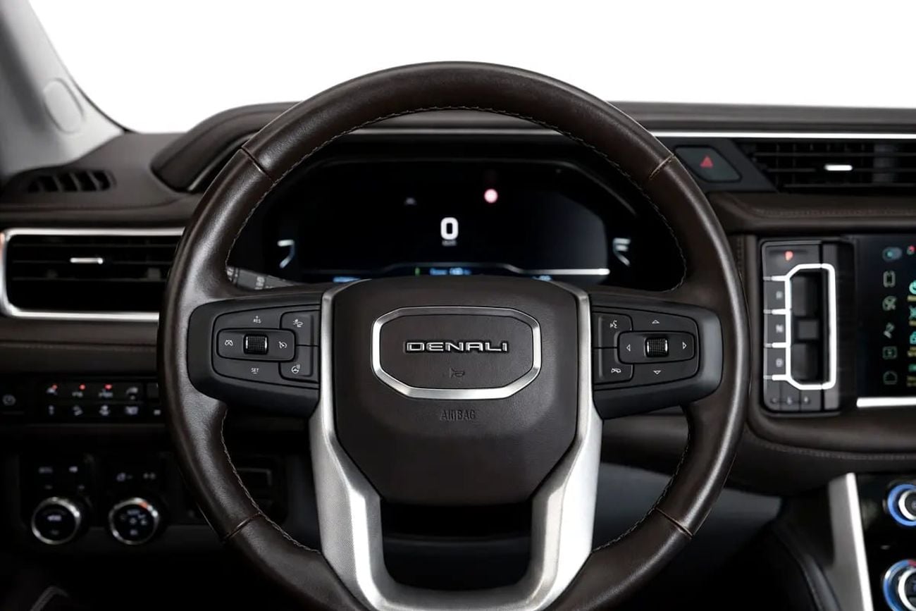 جي أم سي يوكون DENALI 2022GCC UNDER WARRANTY