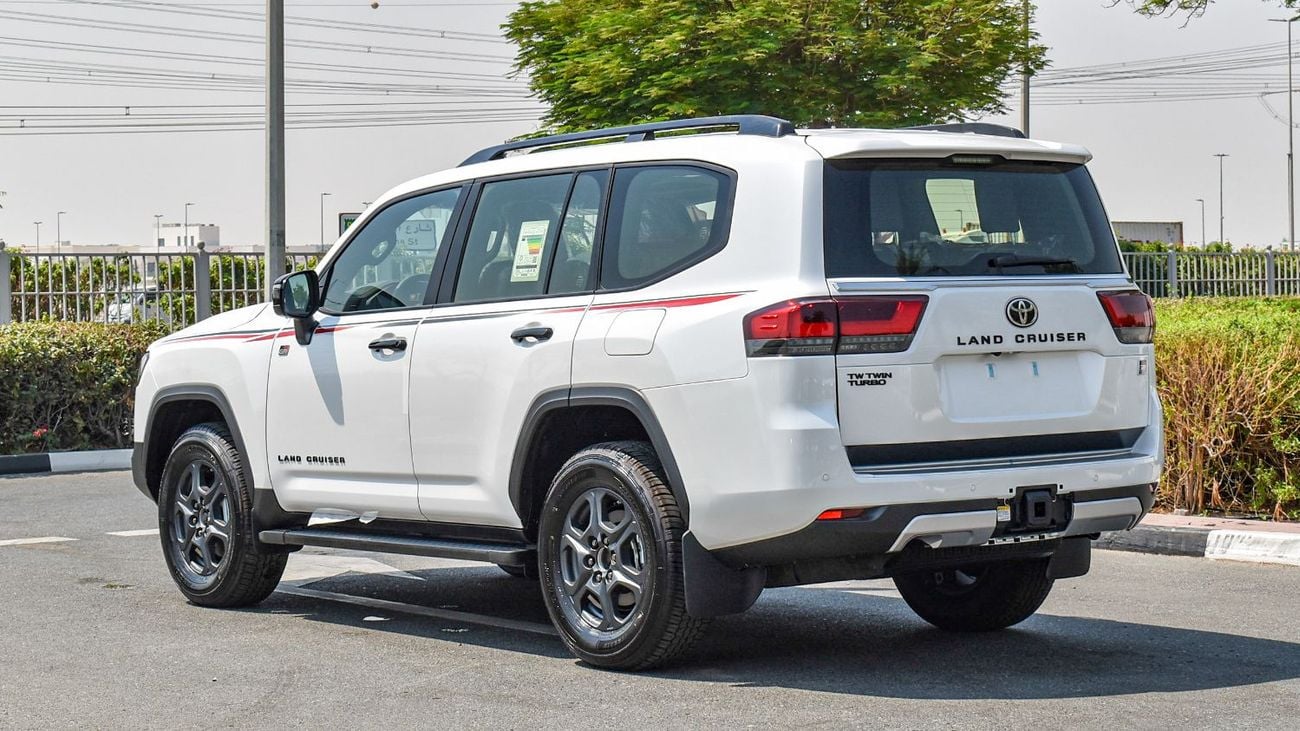 تويوتا لاند كروزر ECT0058 - Toyota Landcruiser 300 GR Sport - 3.3L Diesel White